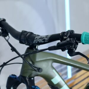 TREK Slash 9.7 SLX - Image 7