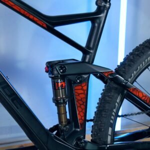 CUBE STING WS 140 HPC RACE - Image 9