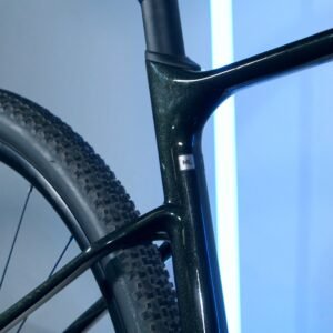 GIANT REVOLT ADVANCED 1 - Image 13