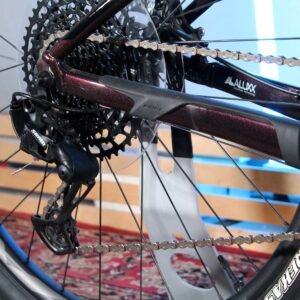 GIANT STANCE 1 - Image 5