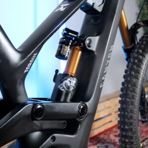 CANYON TORQUE:ON CF 9 - Image 3