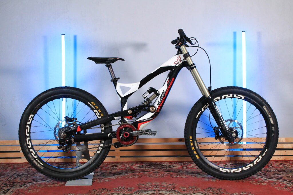 YT TUES LTD EDITION