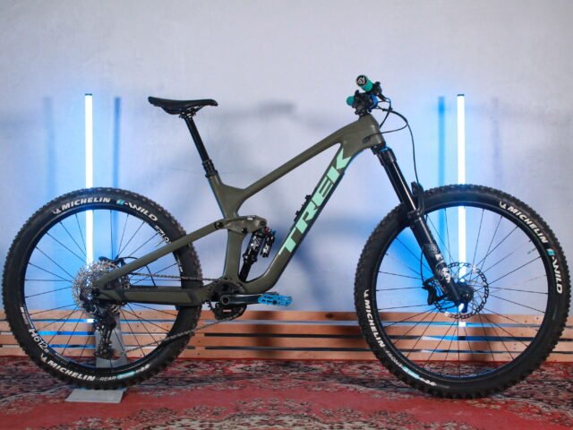 TREK SLASH 9.7 27.5/29